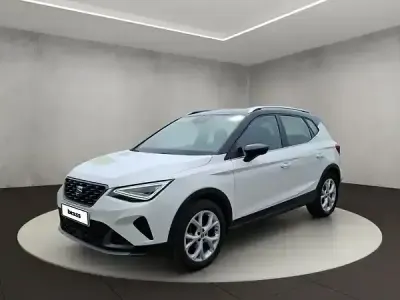 Gebraucht Seat Arona FR 110 PS (80 kW) 2024 "candy" weiss SUV