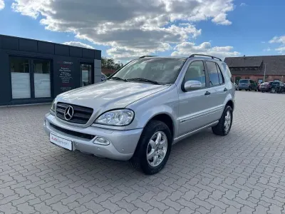 Usata Mercedes ML270 163 CV (119 kW) 2003 Argento SUV