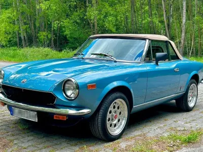 Gebraucht Fiat 124 Spider 105 PS (77 kW) 1980 Blau Cabrio