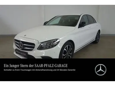 Gebraucht Mercedes C200 Avantgarde 160 PS (117 kW) 2020 Weiß Limousine