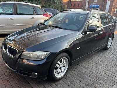 Gebraucht BMW 318 143 PS (105 kW) 2011 Schwarz Kombi