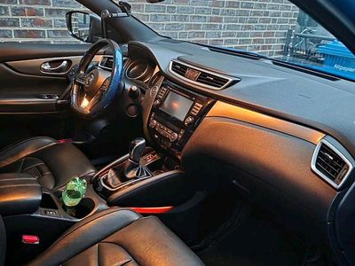 Blau Gebraucht 2017 Nissan Qashqai SUV | 17.500 € (Teuer)