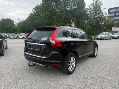 Gebraucht Volvo XC60 Summum 190 PS (139 kW) 2017 Black solid "stone" / solid SUV
