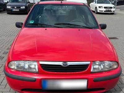 Usado Mazda 121 50 HP (36 kW) 1999 Vermelho Citadino