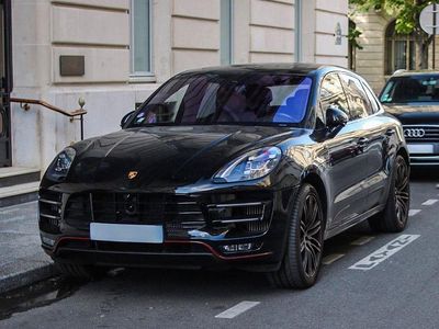 Second-hand Porsche Macan Turbo Performance Package 441 CP (324 kW) 2018 Negru SUV