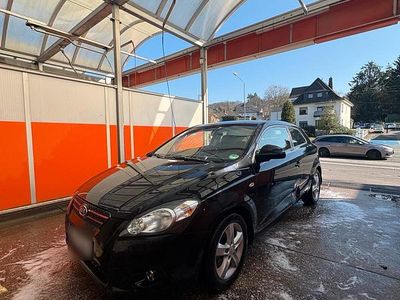 Gebraucht Kia Ceed 109 PS (80 kW) 2009 Schwarz Kleinwagen