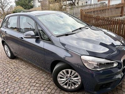 Gebraucht BMW 218 Advantage 136 PS (100 kW) 2017 Grau Van / Kleinbus