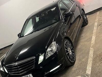 Schwarz Gebraucht 2011 Mercedes E200 Avantgarde Limousine | 9.499 € (Fairer Preis)