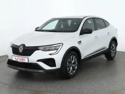 Neu Renault Arkana 140 PS (102 kW) 2026 Perlmuttweissmet. SUV