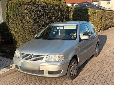 Gebraucht VW Polo Edition 50 PS (36 kW) 2001 Silber Kleinwagen