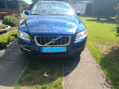 Gebraucht Volvo V70 Ocean Race 163 PS (119 kW) 2009 Blau Kombi