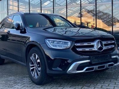 Gebraucht Mercedes GLC220 194 PS (142 kW) 2021 Schwarz SUV