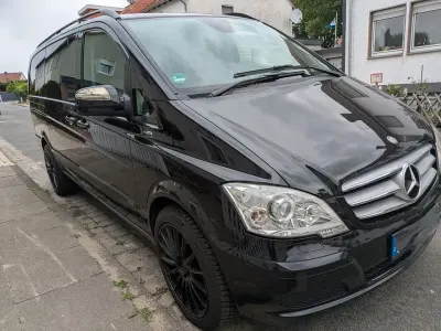 Gebraucht Mercedes Viano Avantgarde 163 PS (119 kW) 2012 Schwarz Van / Kleinbus