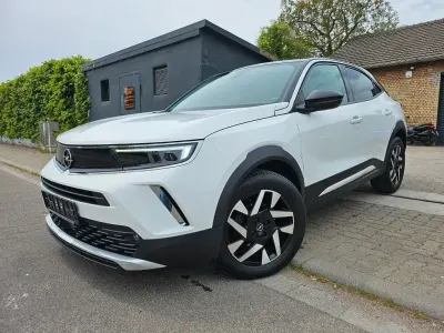 Używany Opel Mokka Edition 131 KM (96 kW) 2021 Biały SUV