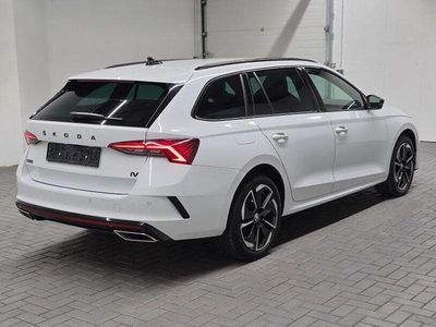 Gebraucht Skoda Octavia RS 245 PS (180 kW) 2021 Moonweissmet. Kombi