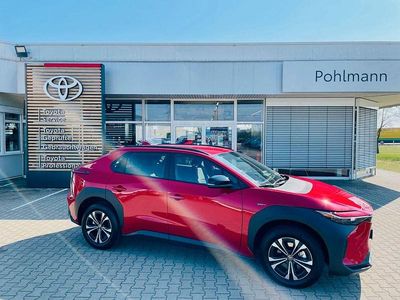 Usata Toyota bZ4X Comfort 150 kW (204 CV) 2025 Rosso SUV