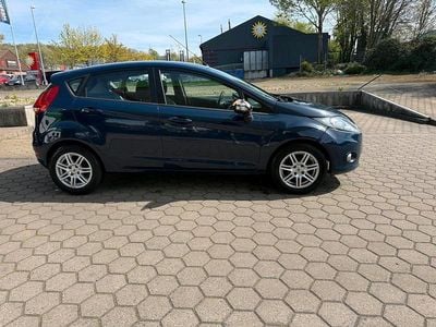 Gebraucht Ford Fiesta 90 PS (66 kW) 2012 Braun Cabrio
