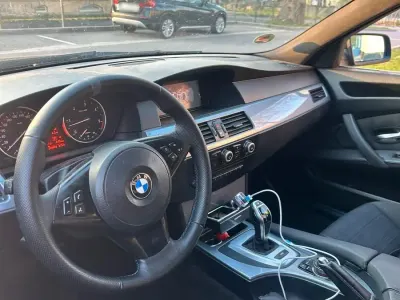 Gebraucht BMW 525 197 PS (144 kW) 2009 Schwarz Limousine