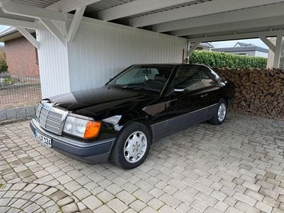 Gebraucht Mercedes 230 136 PS (100 kW) 1991 Schwarz Coupé