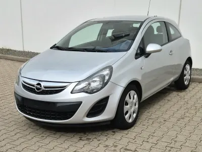 Gebraucht Opel Corsa Edition 86 PS (63 kW) 2014 Argon silber/ice silver (m2) Kleinwagen