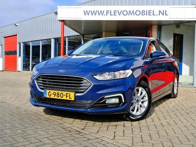 Gebraucht Ford Mondeo Titanium 140 PS (102 kW) 2019 Blau Limousine