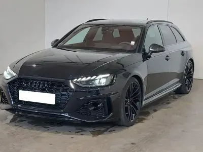 Gebraucht Audi RS4 Sport 450 PS (330 kW) 2022 Individuallackierungen audi ex Kombi