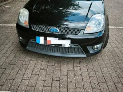Gebraucht Ford Fiesta Ambiente 80 PS (58 kW) 2008 Schwarz Kleinwagen