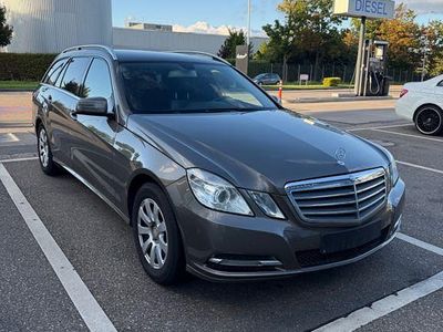 Mercedes E200