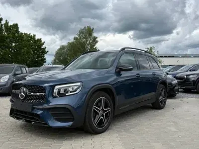 Gebraucht Mercedes GLB200 AMG line 163 PS (119 kW) 2021 Blau SUV