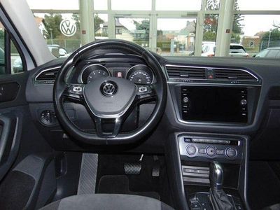 Second-hand VW Tiguan Highline 180 CP (132 kW) 2018 Argintiu SUV