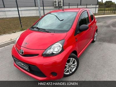 Second-hand Toyota Aygo Basis 68 CP (50 kW) 2013 Roșu Hatchback