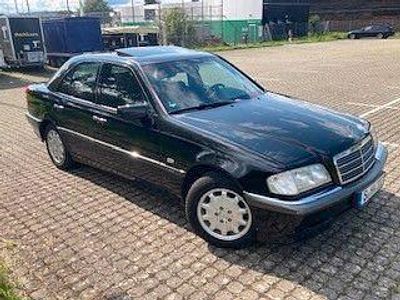 Mercedes C200