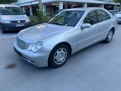 Gebraucht Mercedes C180 Elegance 143 PS (105 kW) 2003 Grau Limousine