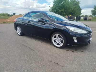 Gebraucht Peugeot 308 CC Premium 156 PS (114 kW) 2011 Schwarz Cabrio