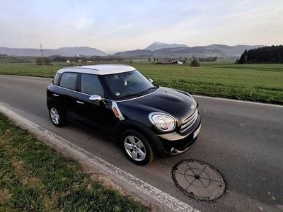 Second-hand Mini Countryman 111 CP (81 kW) 2014 Negru SUV