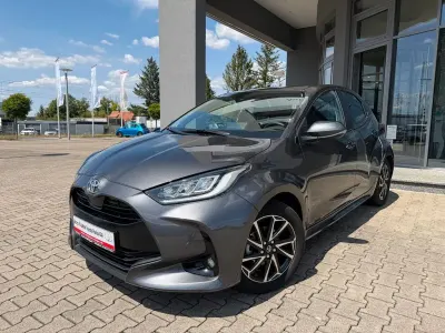 Gebraucht Toyota Yaris Style 125 PS (91 kW) 2022 Grau metallic Kleinwagen