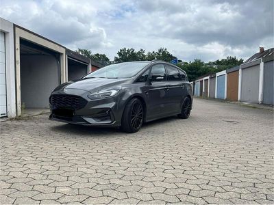 Grau Gebraucht 2021 Ford S-MAX ST-Line Van / Kleinbus | 27.800 € (Fairer Preis)