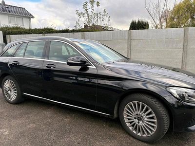 Gebraucht Mercedes C180 156 PS (114 kW) 2018 Schwarz Limousine