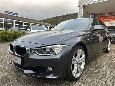 Gebraucht BMW 330 Sport Line 258 PS (189 kW) 2014 Grau Kombi