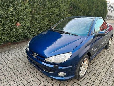 Gebraucht Peugeot 206 CC Platinum 109 PS (80 kW) 2005 Blau Cabrio
