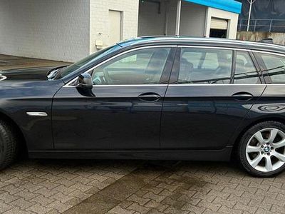 Gebraucht BMW 530 258 PS (189 kW) 2010 Schwarz Kombi