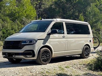 Usata VW California Beach 150 CV (110 kW) 2024 Grigio Furgone