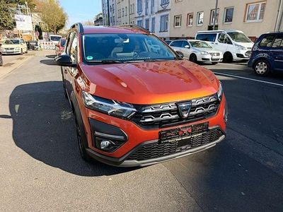 Gebraucht Dacia Jogger Extreme 101 PS (74 kW) 2022 Orange Van / Kleinbus