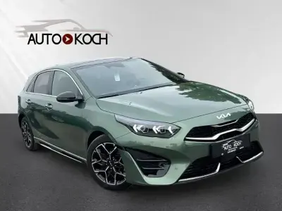 Gebraucht Kia Ceed GT-Line 140 PS (102 kW) 2025 Experience grün metallic Kleinwagen