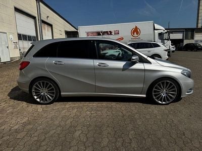 Mercedes B220