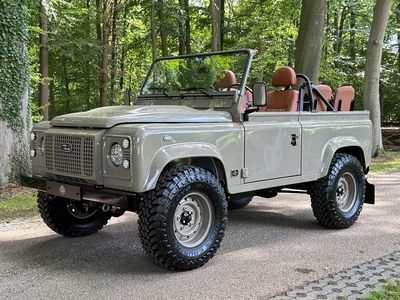 Beige Gebraucht 1999 Land Rover Defender Heritage SUV | 110.000 €