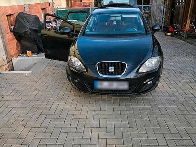 Gebraucht Seat Leon 105 PS (77 kW) 2011 Schwarz Kleinwagen