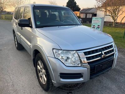 gebraucht Mitsubishi Pajero 3.2 DI-D Basis 4x4 *7.Sitzer*Euro.5*