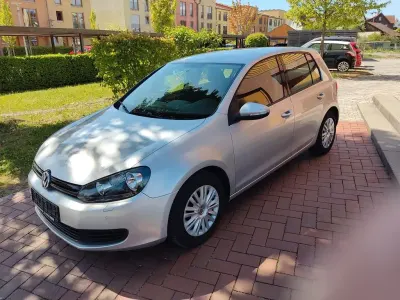 Gebraucht VW Golf VI Comfortline 80 PS (58 kW) 2009 Silber Kleinwagen