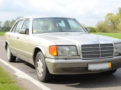 Gebraucht Mercedes 300 243 PS (178 kW) 1987 Andere außenfarben Limousine